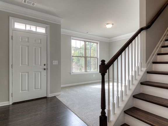 4th image of 318 Aldene Ct