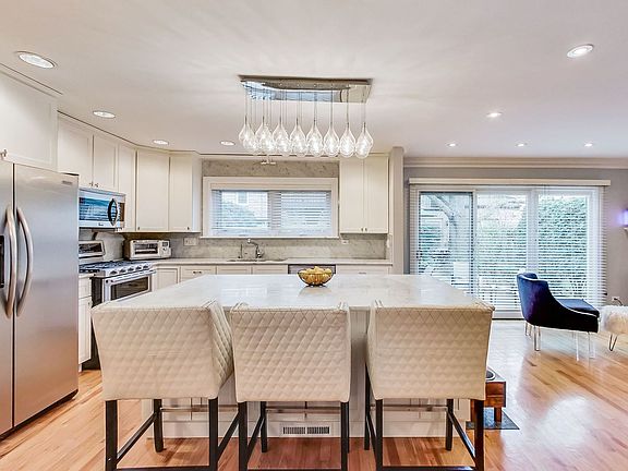 4th image of 1816 Wildberry Dr Unit B