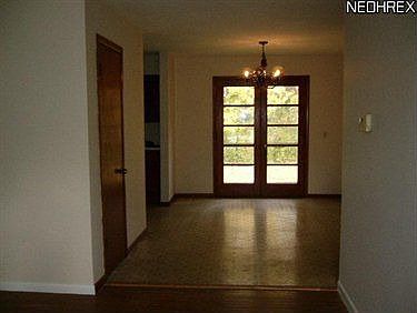4th image of 18202 Meadow Ln