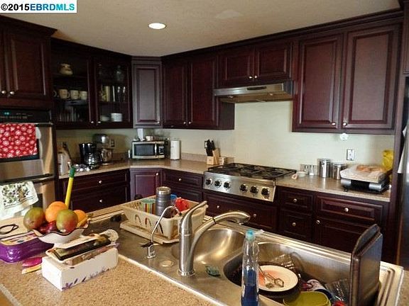 3rd image of 524 Peregrine Dr