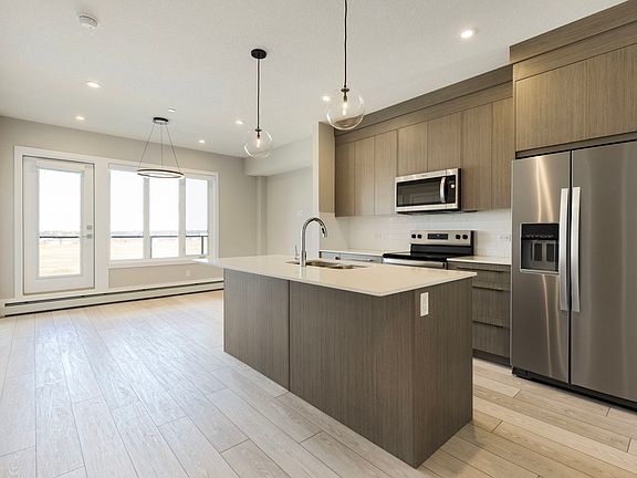 2nd image of 60 Skyview Ranch Rd NE #2411