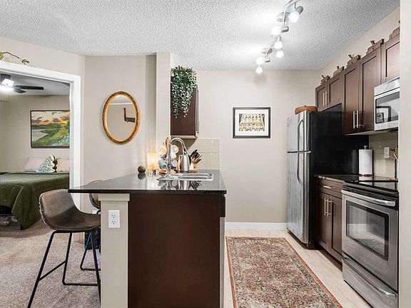 5th image of 81 N Legacy Blvd SE #1304