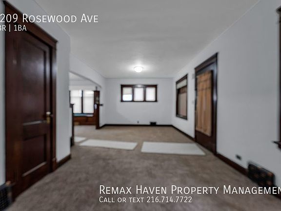 5th image of 9209 Rosewood Ave
