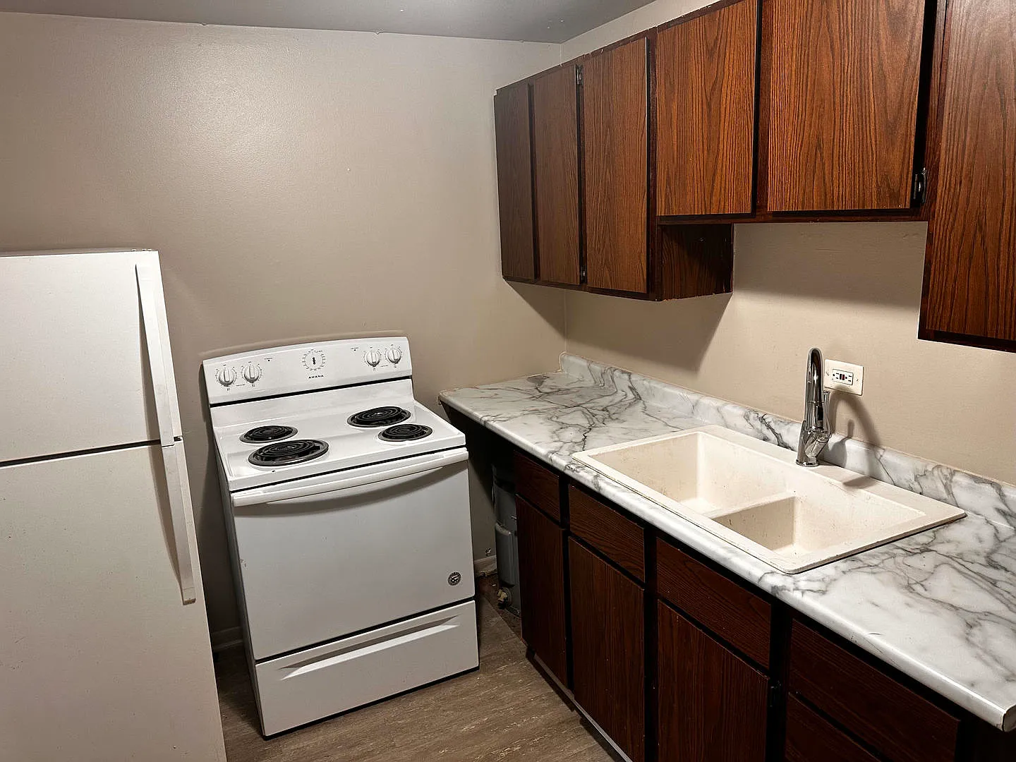 1 bed, 1.0 bath, 600 sqft, $900 — Photo 3