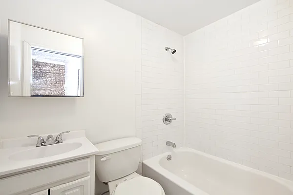 Rented by R New York | media 19