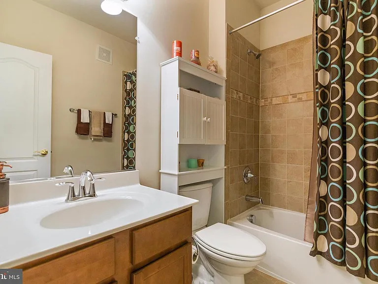 13528 Waterford Hills Blvd — Photo 23