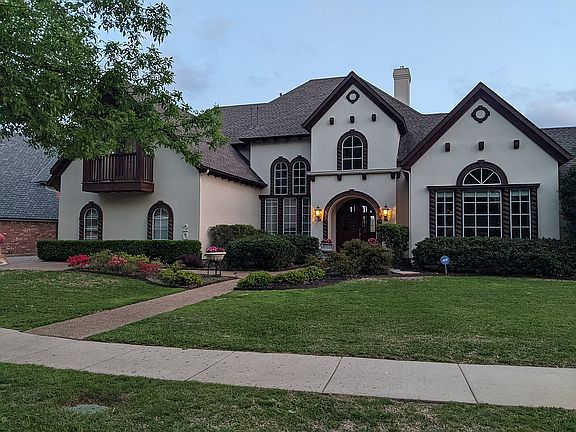 4th image of 200 Country Club Dr