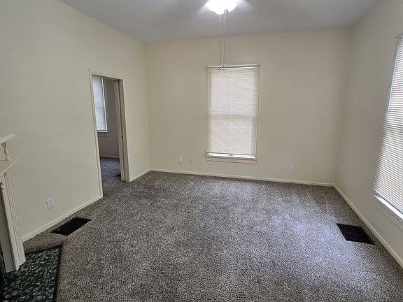 3rd image of 221 S Pleasant St APT C