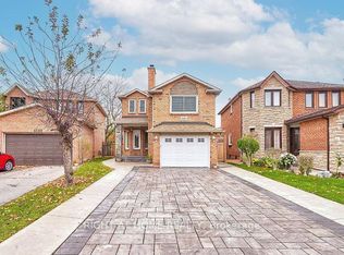4602 Pemmican Trl, Mississauga, ON L4Z 2M1