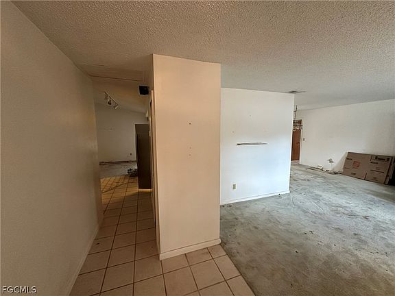 3rd image of 619 Glenn Ave