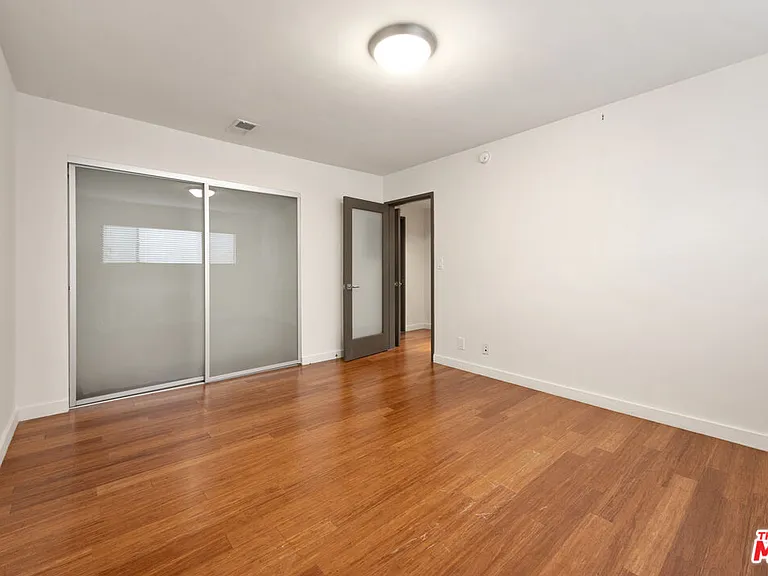 931 N Alfred St #306 — Photo 7