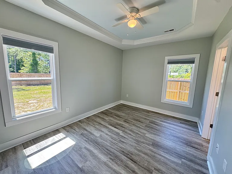 350 Dwight St — Photo 17
