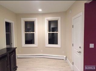 293 Mount Pleasant Ave #1, Wallington, NJ 07057