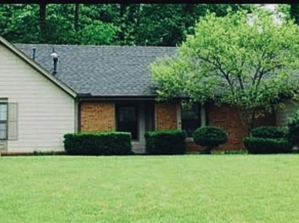 101 Collins Ct
