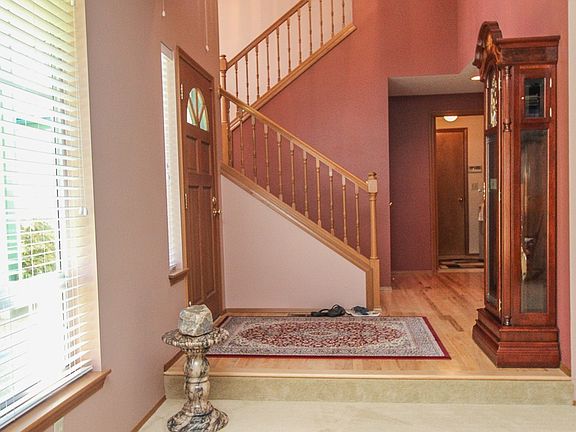 2nd image of 9265 Oneida Cir NW