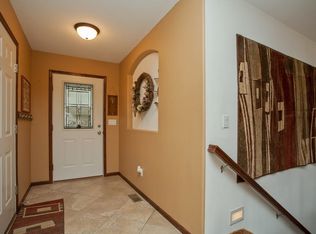 5700 Mayfair St SW, Cedar Rapids, IA 52404