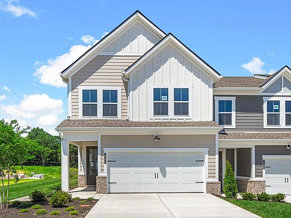 The Beverly B Exterior