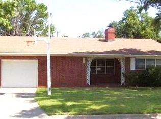 1900 W 17th St, Plainview, TX 79072