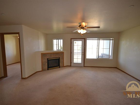 5th image of 61 N Shore Dr APT 3