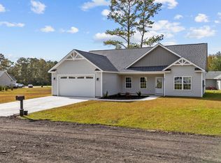1904 Blue Bird Rd, Loris, SC 29569