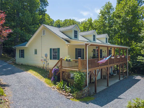 118 Harmon Ave, Lake Junaluska, NC 28745