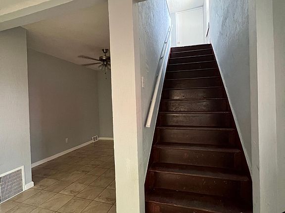 5th image of 1106 Lakewood St #A
