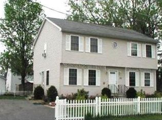 20 Fieldston St, Springfield, MA 01119