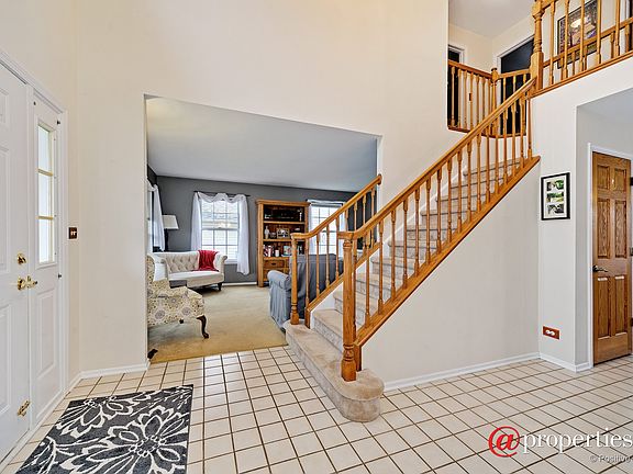 3rd image of 372 Wildberry Ln