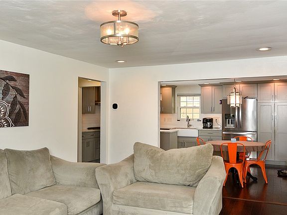 5th image of 4721 Lolly Dr