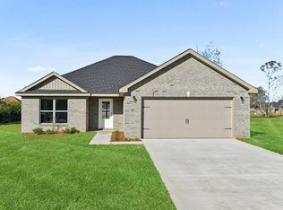 97 Hunters Trce, Picayune, MS 39466