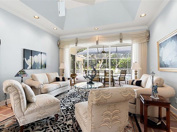 2nd image of 430 Ventura Pl