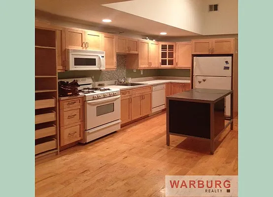Rented by Warburg | media 3