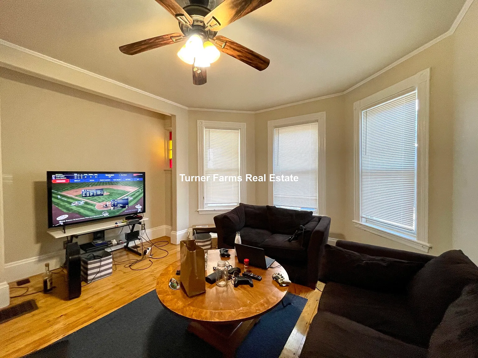 3 bed, 9999 sqft, $4,700 — Photo 3