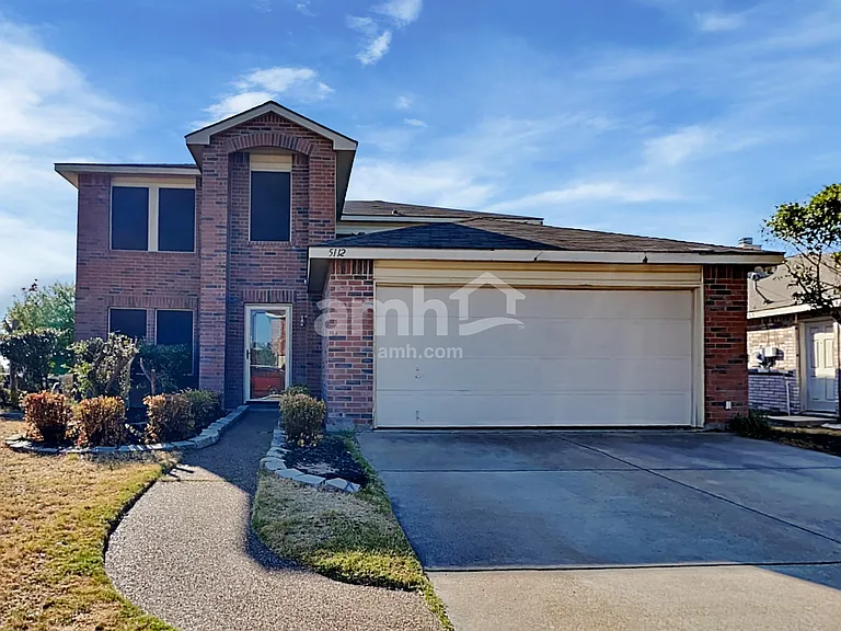 5112 Prestwick Dr — Photo 1