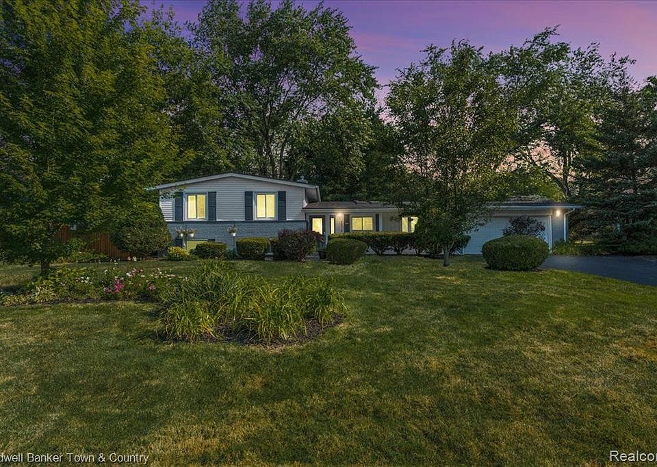 32312 Farmersville Rd, Farmington Hills, MI 48334 Zillow