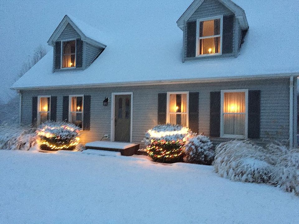 2nd image of 17 Orchard Hills Rd