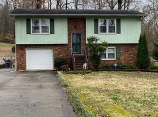 208 Dawson St, Scottsboro, AL 35768