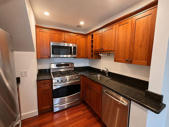 2nd image of 42 8th St APT 2318