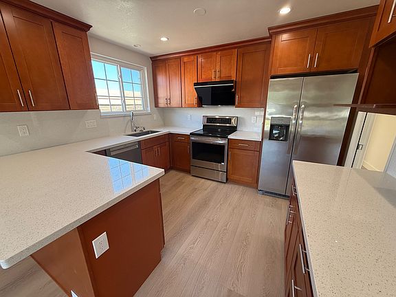 4th image of 531 Gellert Blvd #A
