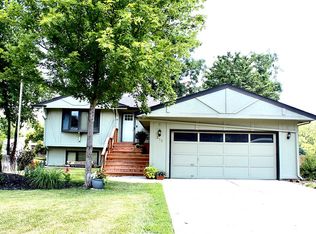 313 S 4th St, Ceresco, NE 68017