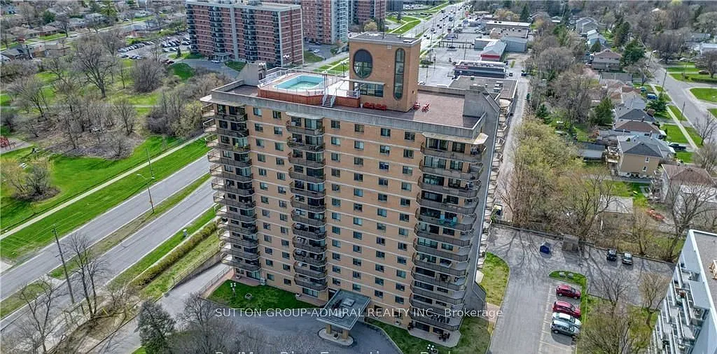 2 bed, $2,200 — Photo 3