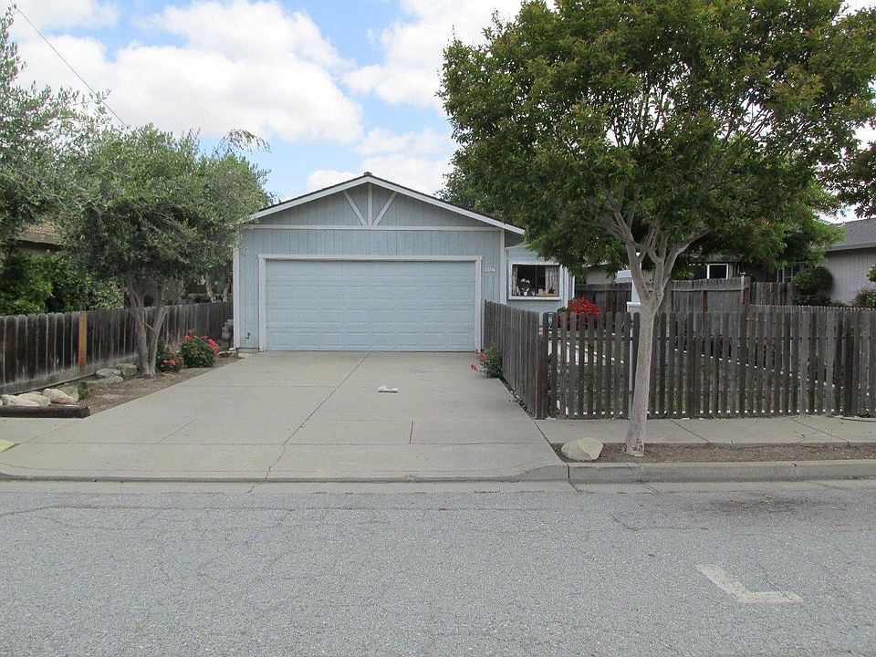 1st image of 304 5th St