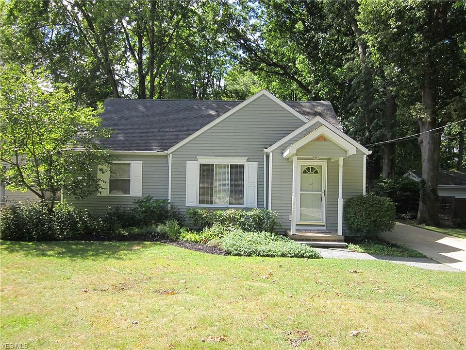 1st image of 22955 Westwood Ave