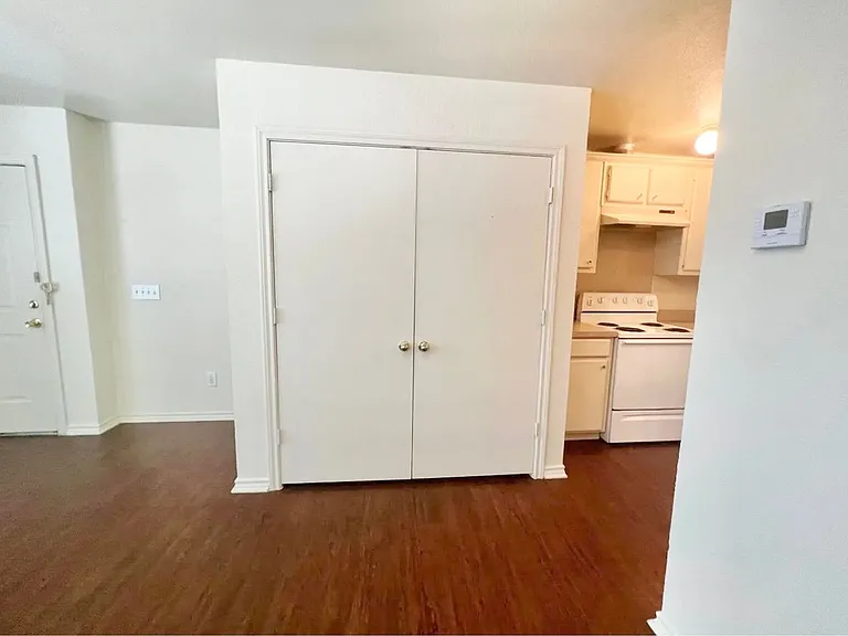 932 Fannin St — Photo 8