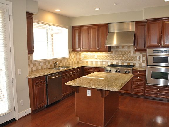 4th image of 6010 Celedon Crk APT 5