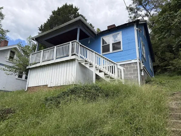 29 Suncrest, Wheeling, WV 26003