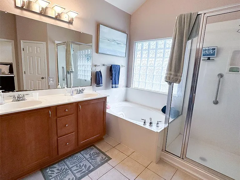 2121 Settlers Park Loop — Photo 14