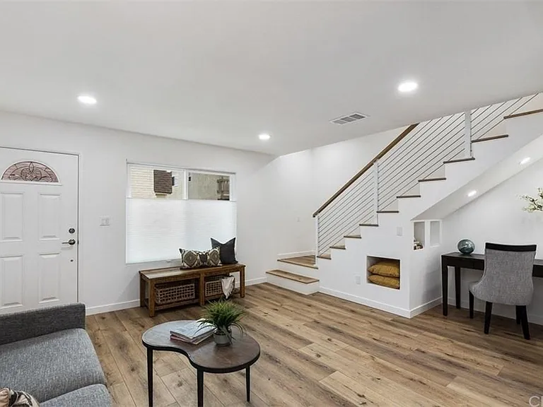 2569 Orange Ave #G — Photo 2