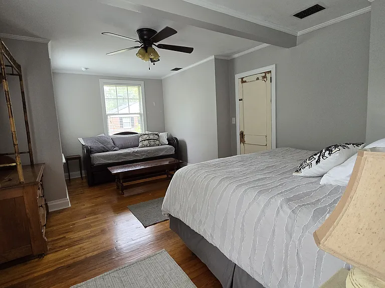 1536 Inwood Ter — Photo 12