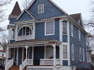 201 12th St, Rockford, IL 61104